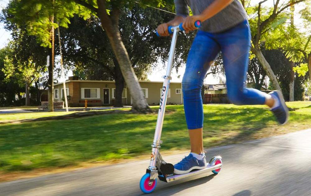 Razor Kick Scooter Holographic