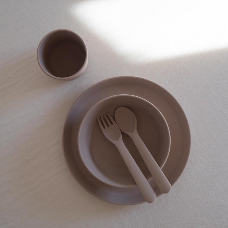 fog-toddlers-dinnerware-set-cink-2