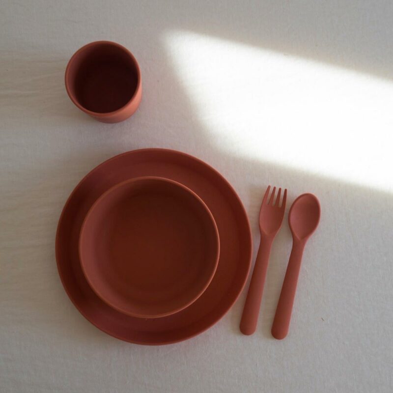 brick-toddlers-dinnerware-set-cink-2